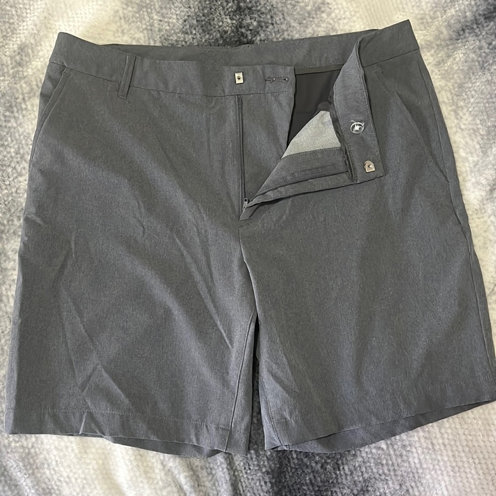 Golf Shorts - Picture 3 of 3